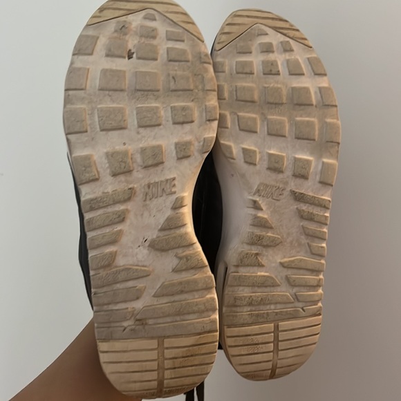 ‼️SUPER SALE-NIKE AIR‼️ Model upc 00826215007715 - Picture 8 of 9